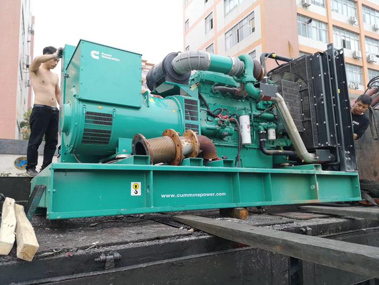 美國(guó)康明斯二手發(fā)電機(jī)