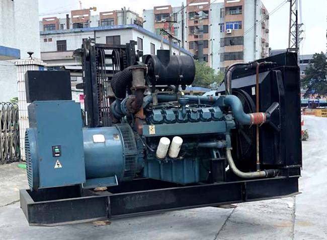 進(jìn)口大宇550kw二手柴油發(fā)電機(jī)組