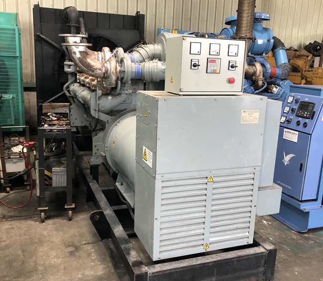 進(jìn)口帕金斯800kw二手發(fā)電機(jī)組